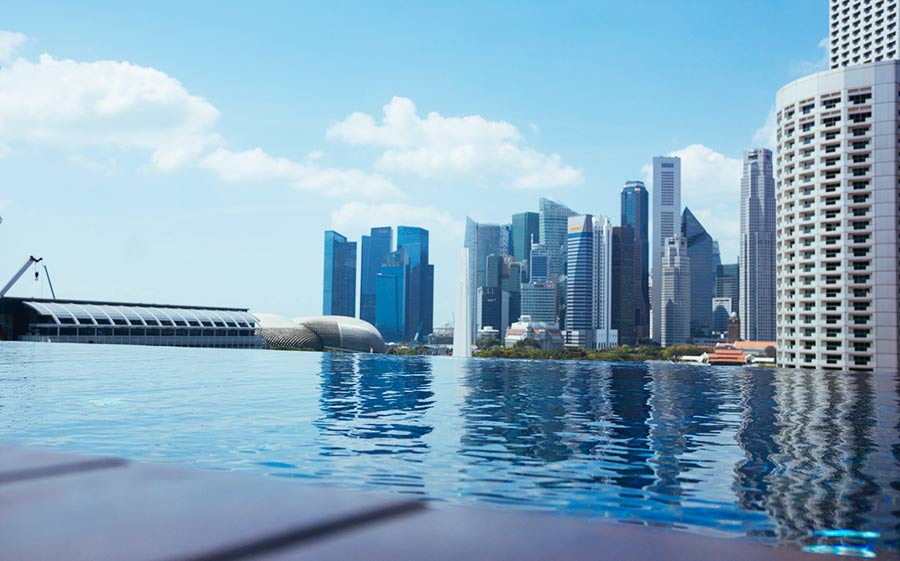 Rooftop pool Singapore - Naumi Hotel