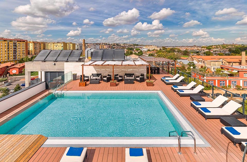 The best restaurants with swimming pools in Rome