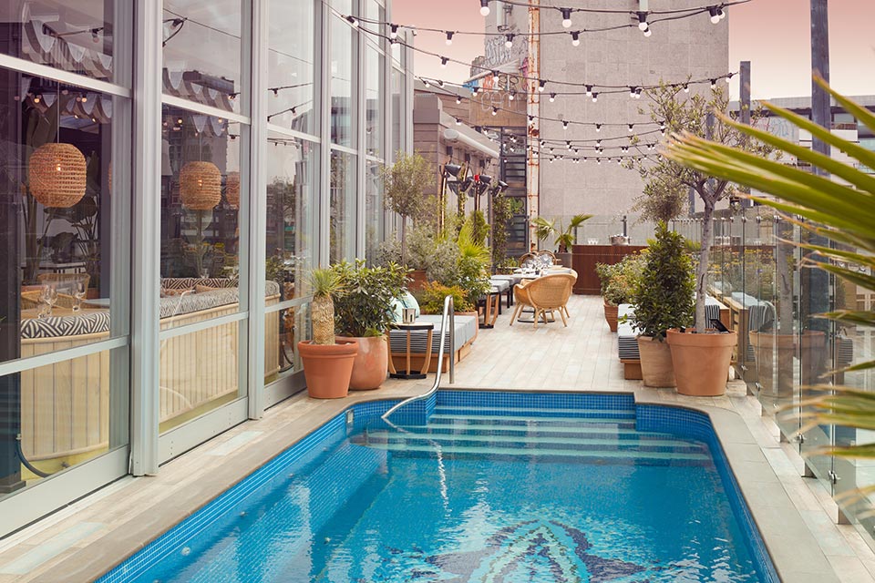 5 Best Rooftop Pools in London [2024 UPDATE]